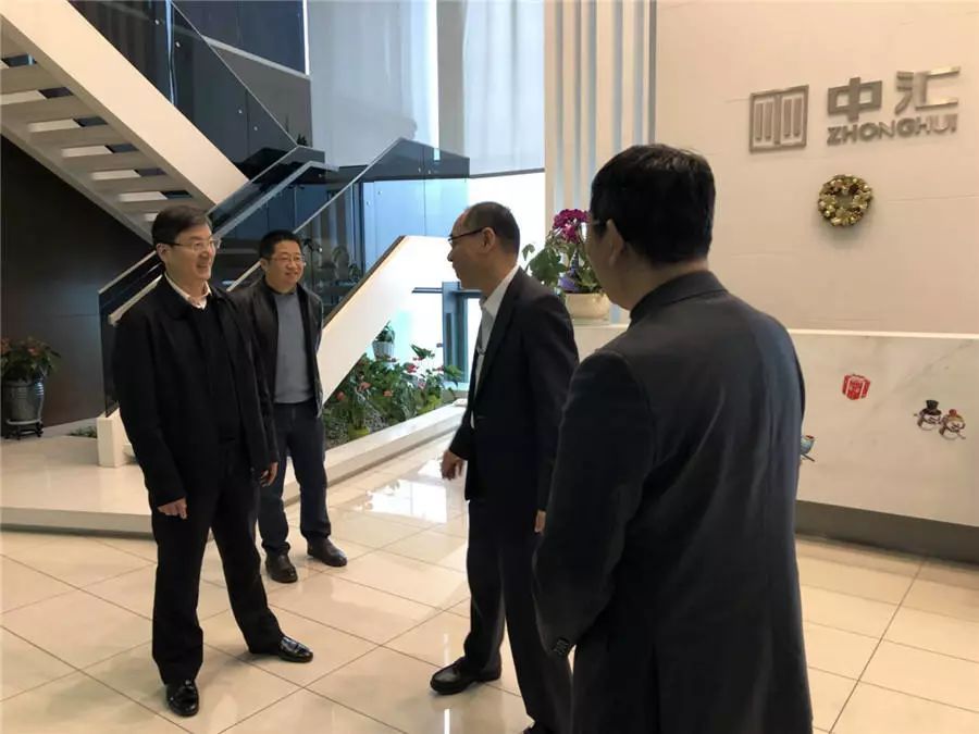 问鼎游戏娱乐平台