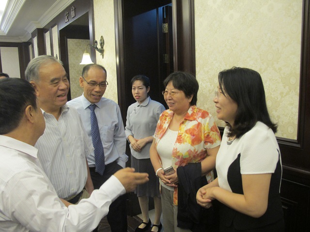 问鼎游戏娱乐平台