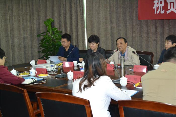 问鼎游戏娱乐平台