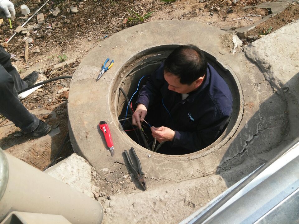 问鼎游戏娱乐平台