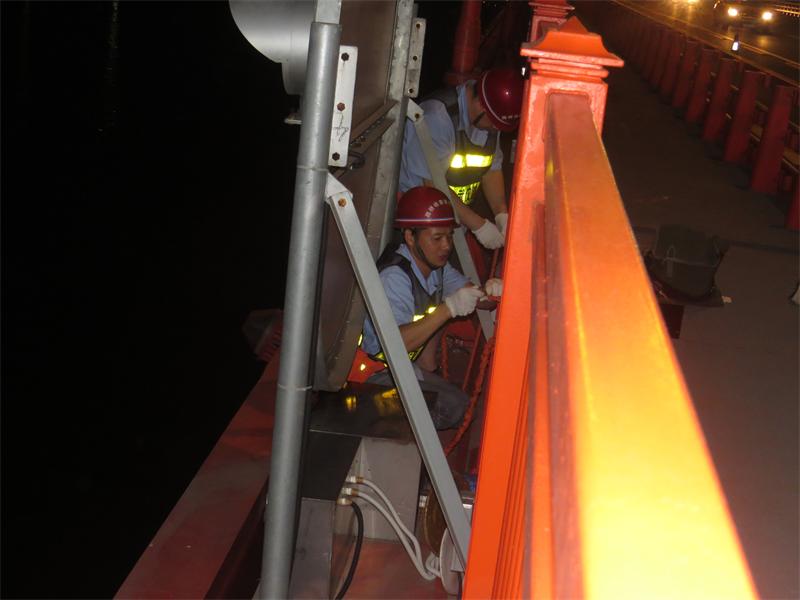 问鼎游戏娱乐平台