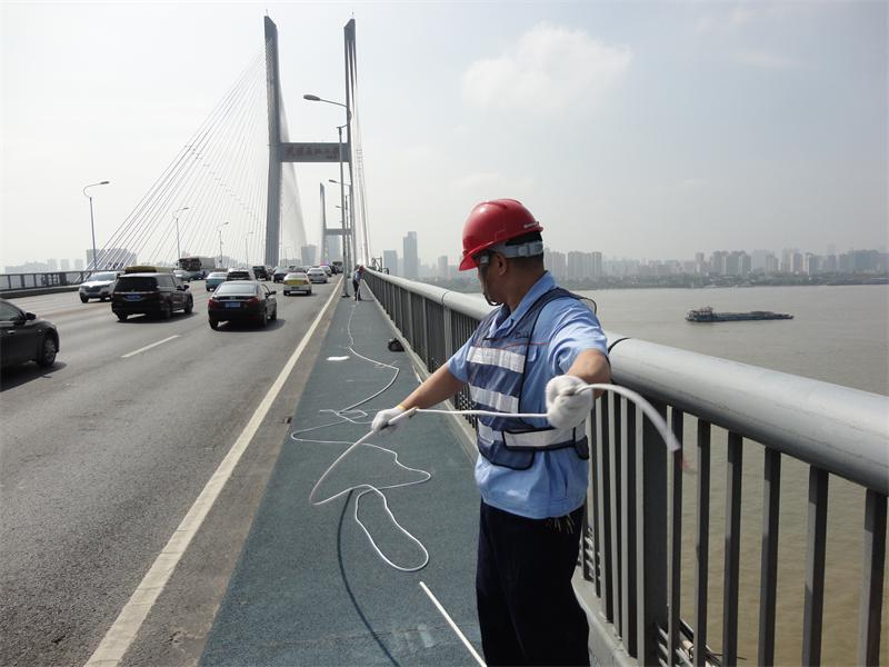 问鼎游戏娱乐平台