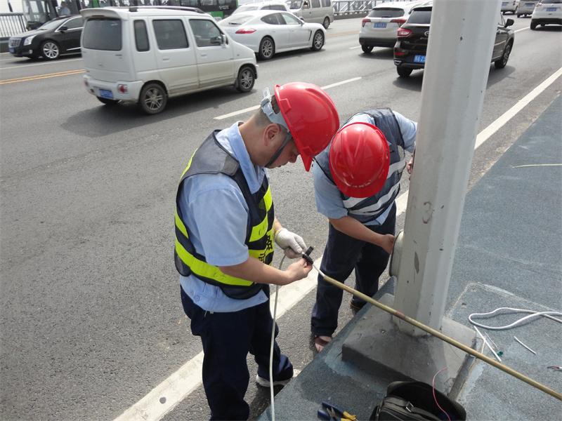 问鼎游戏娱乐平台