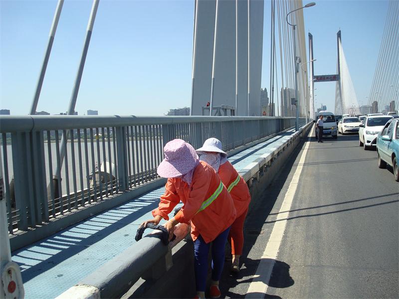 问鼎游戏娱乐平台