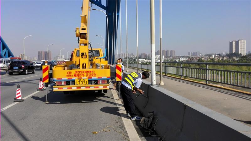 问鼎游戏娱乐平台