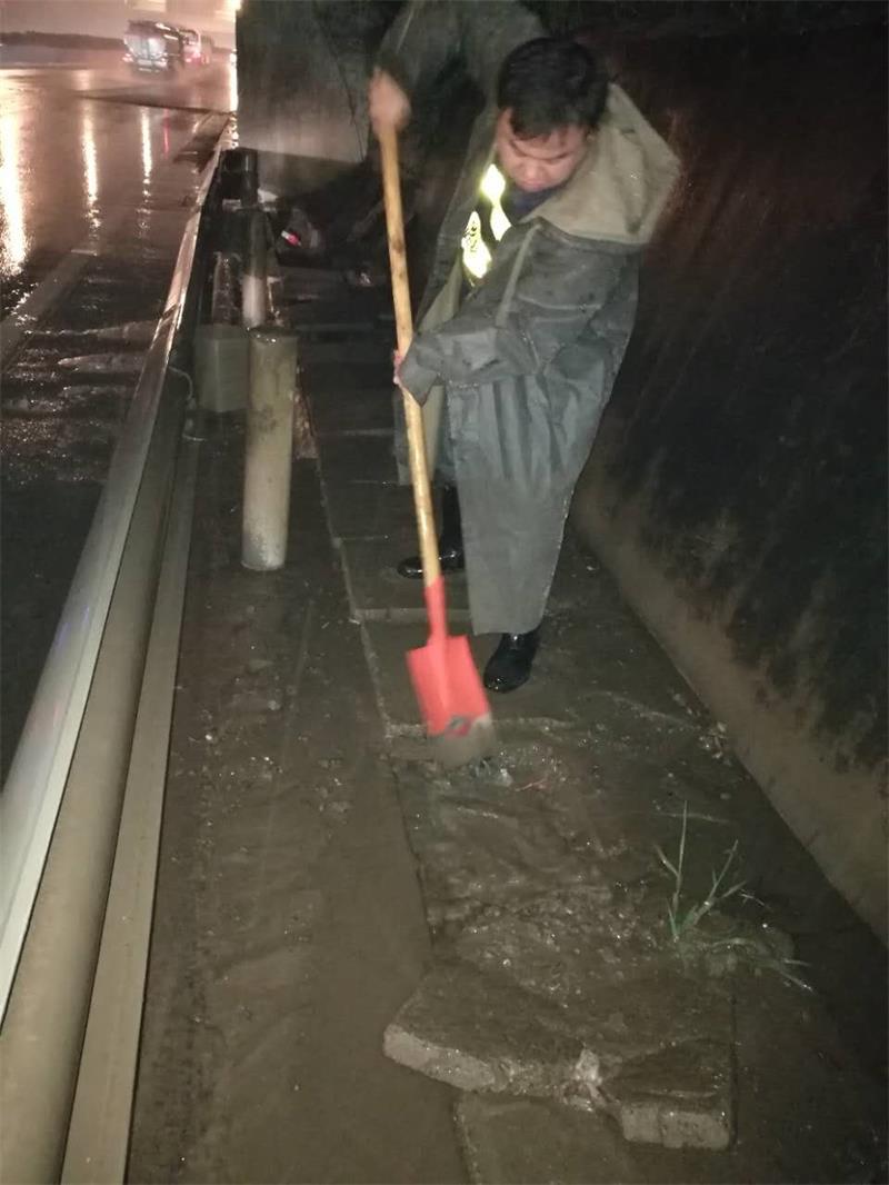 问鼎游戏娱乐平台