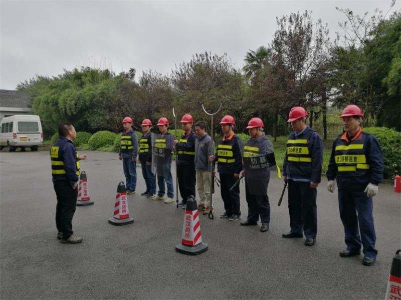 问鼎游戏娱乐平台