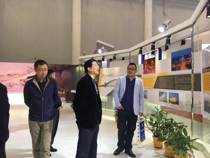 问鼎游戏娱乐平台