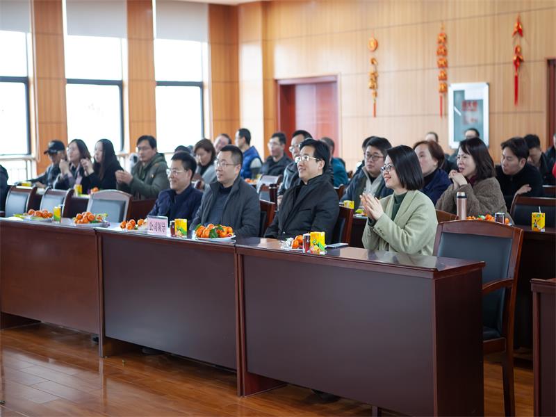 问鼎游戏娱乐平台