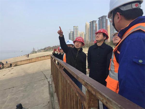 问鼎游戏娱乐平台