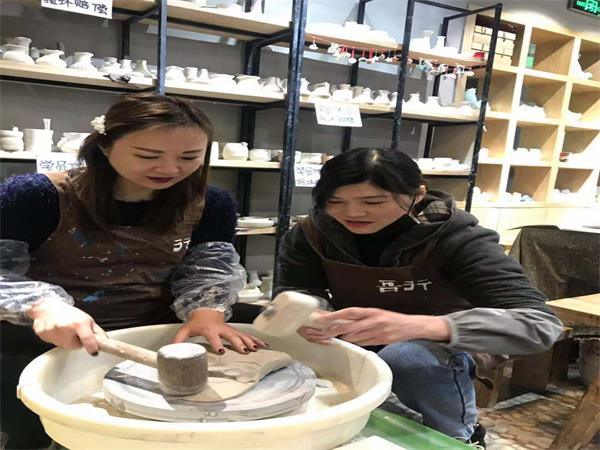 问鼎游戏娱乐平台