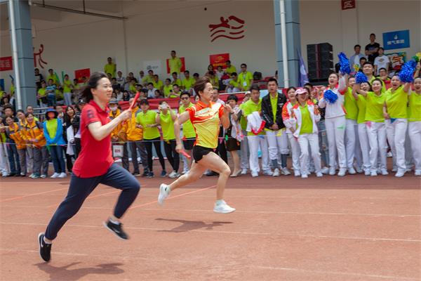 问鼎游戏娱乐平台