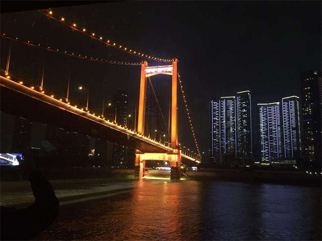 问鼎游戏娱乐平台