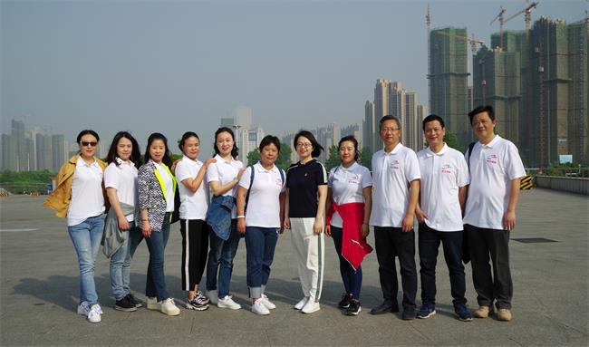 问鼎游戏娱乐平台