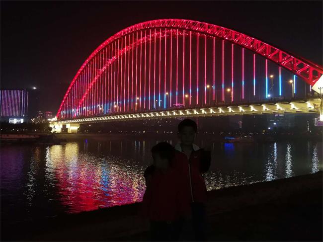 问鼎游戏娱乐平台