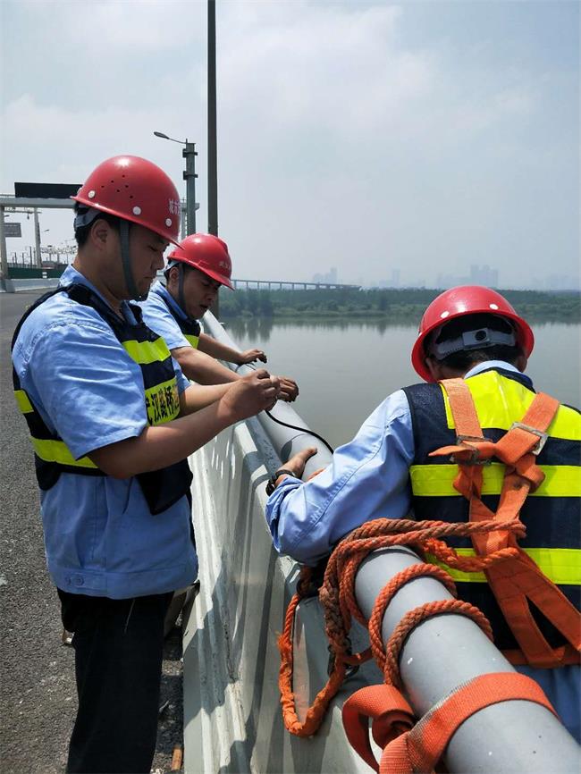 问鼎游戏娱乐平台