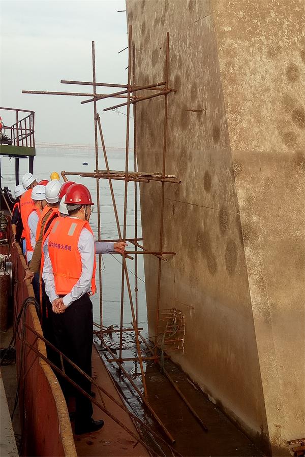 问鼎游戏娱乐平台