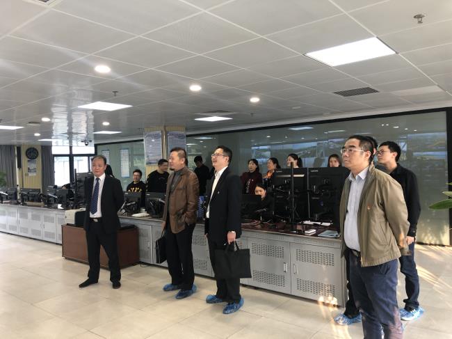 问鼎游戏娱乐平台