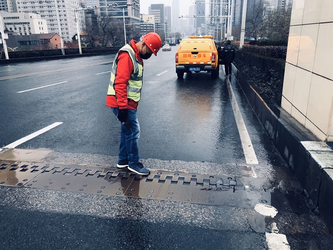 问鼎游戏娱乐平台