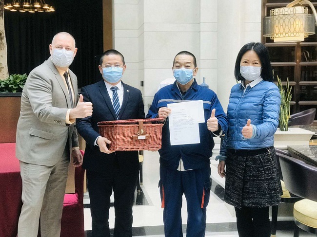 问鼎游戏娱乐平台