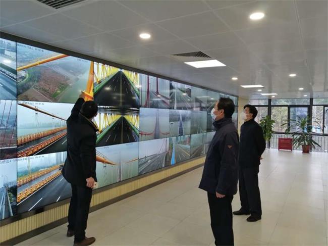 问鼎游戏娱乐平台