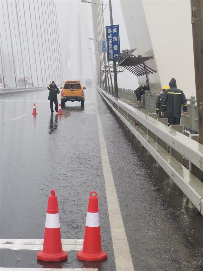 问鼎游戏娱乐平台