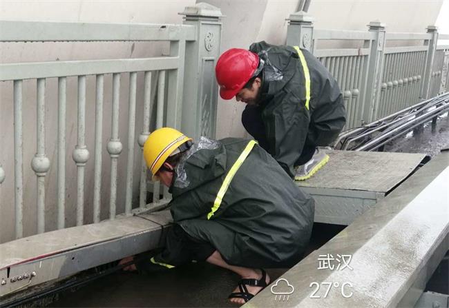 问鼎游戏娱乐平台