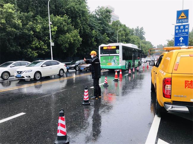 问鼎游戏娱乐平台