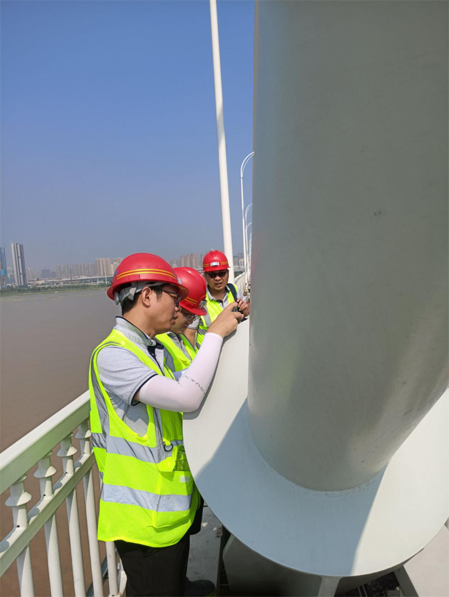 问鼎游戏娱乐平台