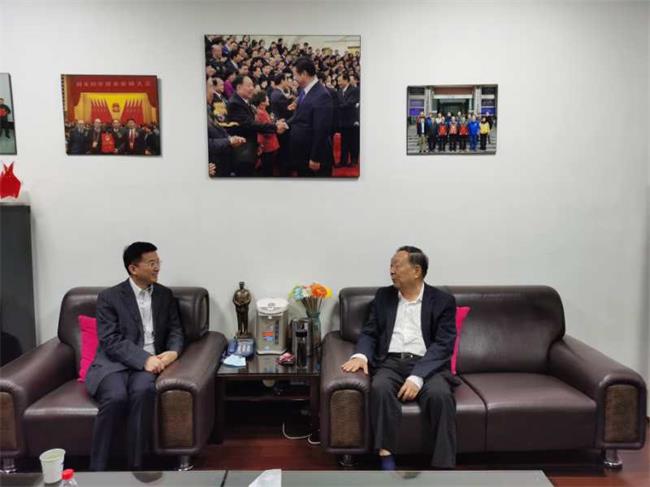 问鼎游戏娱乐平台