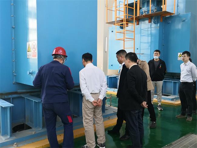 问鼎游戏娱乐平台