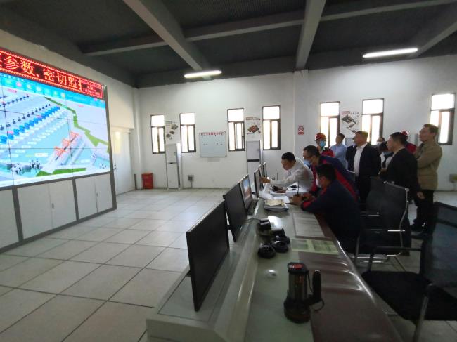 问鼎游戏娱乐平台