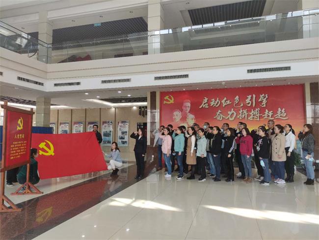 问鼎游戏娱乐平台