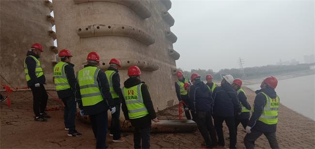 问鼎游戏娱乐平台