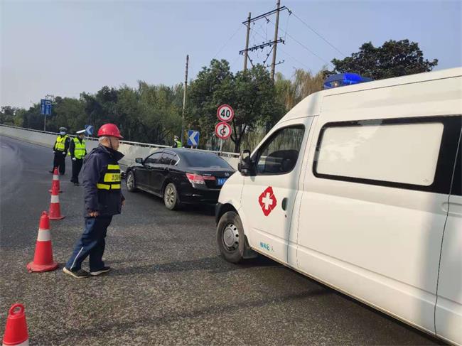 问鼎游戏娱乐平台