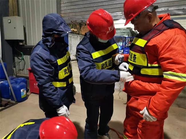 问鼎游戏娱乐平台