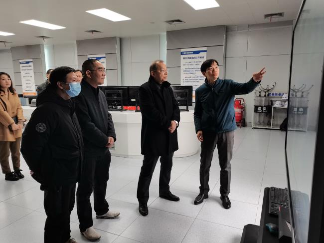 问鼎游戏娱乐平台