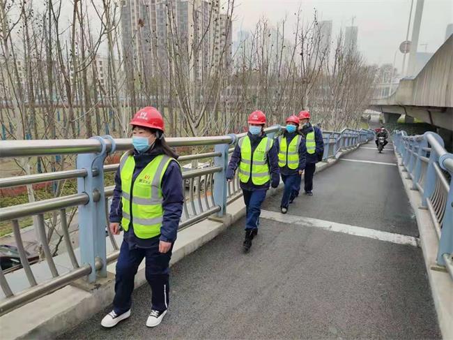 问鼎游戏娱乐平台