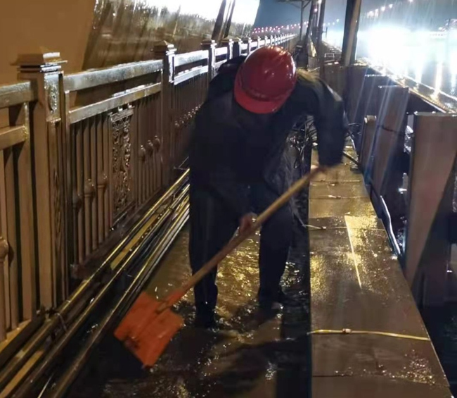 问鼎游戏娱乐平台