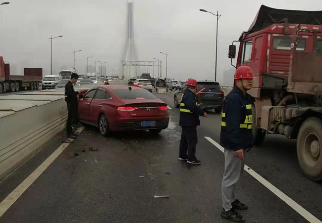 问鼎游戏娱乐平台