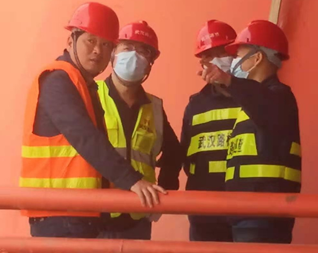 问鼎游戏娱乐平台