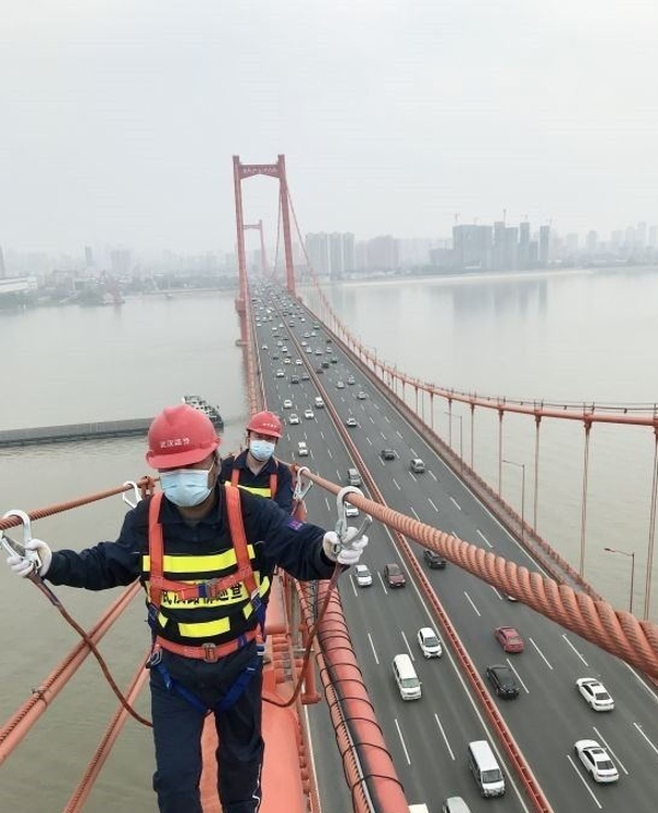 问鼎游戏娱乐平台