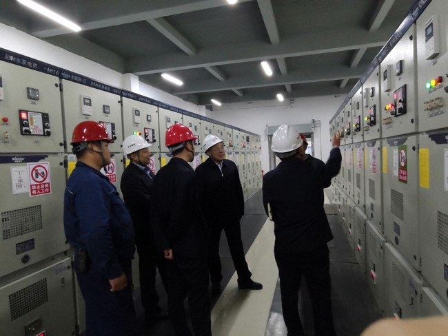 问鼎游戏娱乐平台