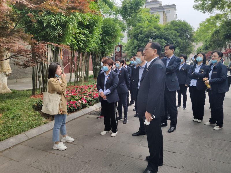 问鼎游戏娱乐平台