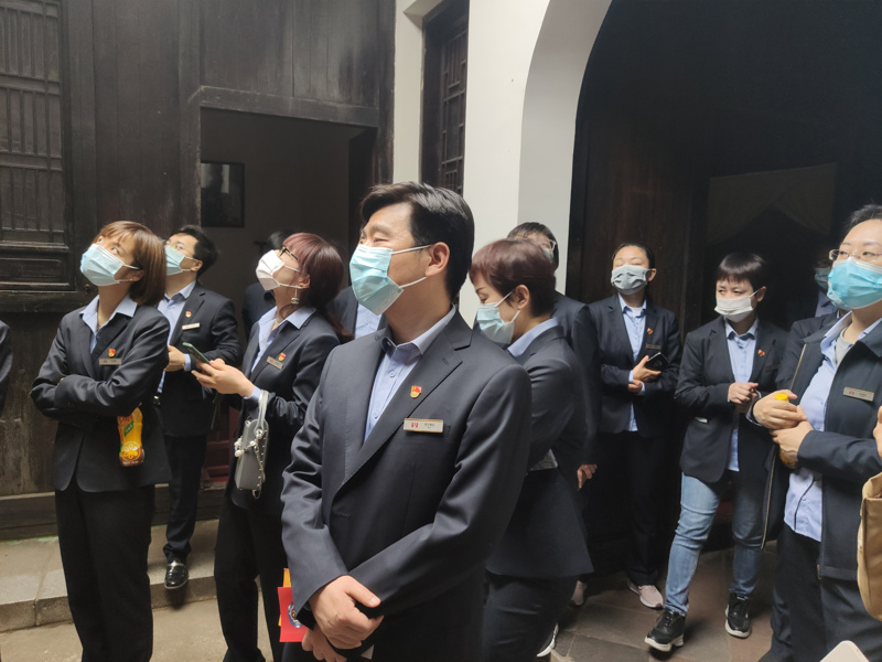 问鼎游戏娱乐平台