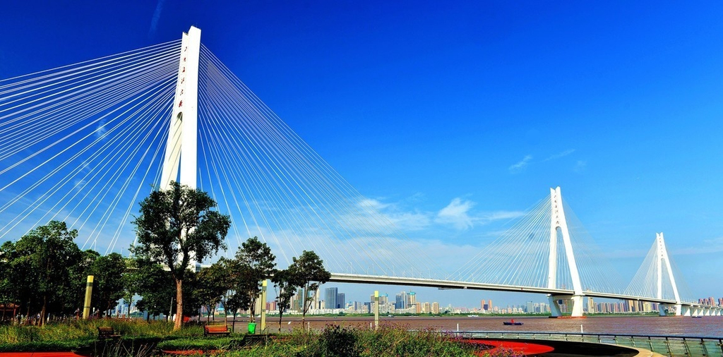 问鼎游戏娱乐平台