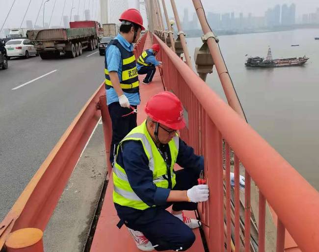 问鼎游戏娱乐平台