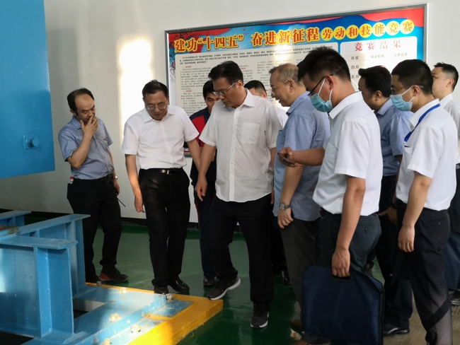 问鼎游戏娱乐平台