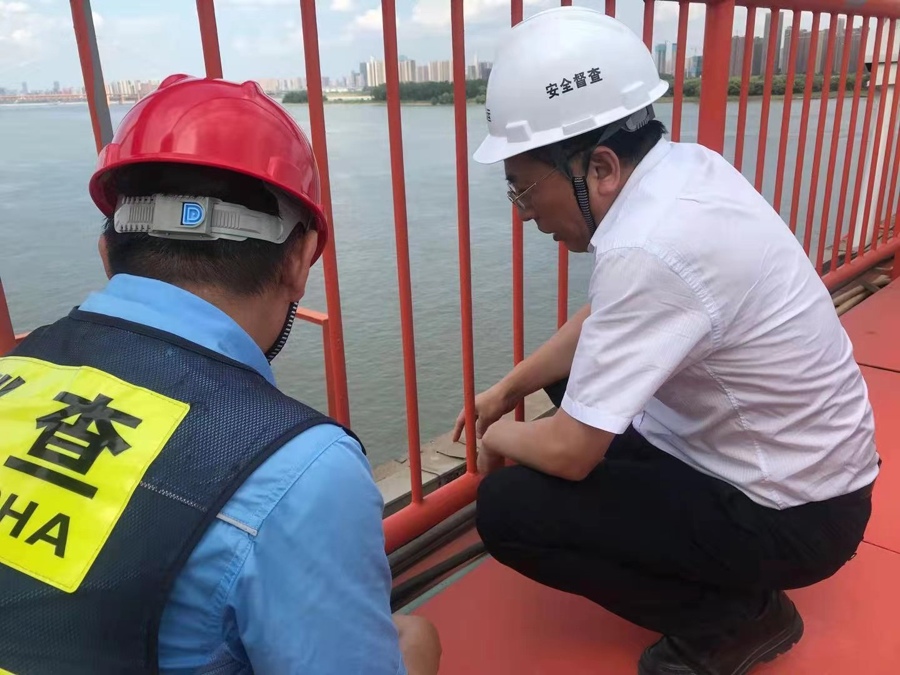 问鼎游戏娱乐平台