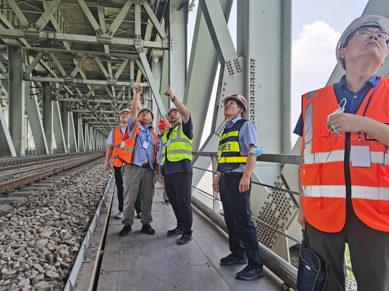 问鼎游戏娱乐平台